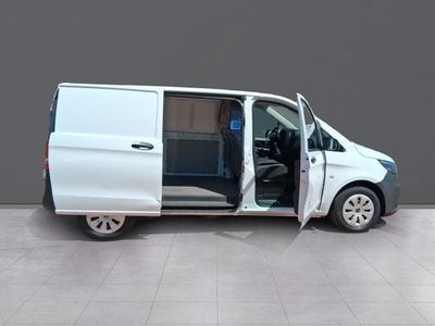 mercedes-vito-116cdi-120kw-furg-n-pro-larga-15 Thumbnail
