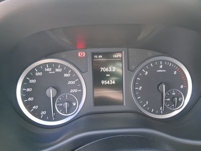 mercedes-vito-116cdi-120kw-furg-n-pro-larga-8 Thumbnail