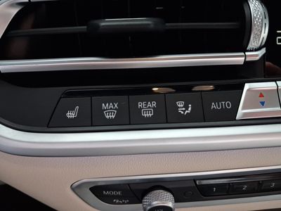 bmw-x6-xdrive30d-37 Thumbnail