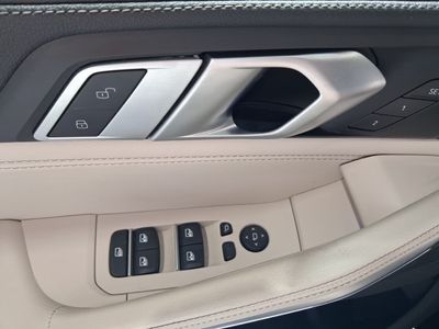 bmw-x6-xdrive30d-33 Thumbnail