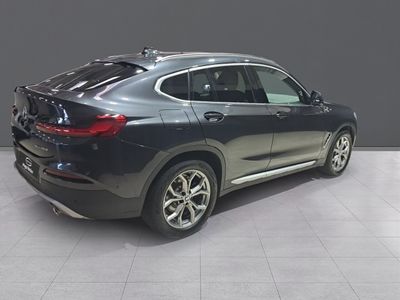 bmw-x4-xdrive20d-4 Thumbnail