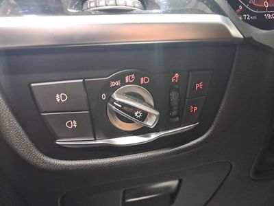 bmw-x4-xdrive20d-13 Thumbnail