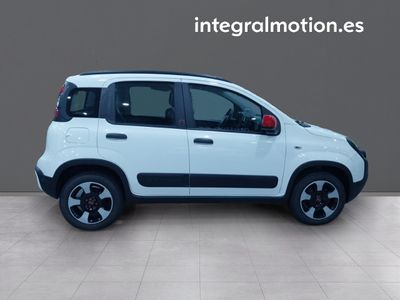 fiat-panda-red-1-0-hybrid-51kw-70cv-25 Thumbnail