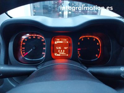 fiat-panda-red-1-0-hybrid-51kw-70cv-7 Thumbnail