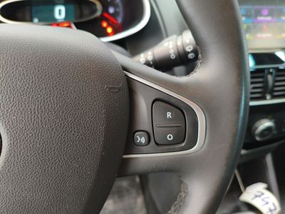 renault-clio-limited-energy-dci-66kw-90cv-2018-12 Thumbnail