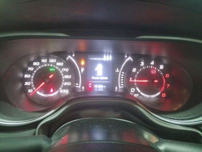 fiat-tipo-5p-1-4-t-jet-88kw-120cv-lounge-5 Thumbnail