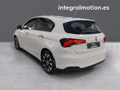 fiat-tipo-5p-1-4-t-jet-88kw-120cv-lounge-2 Thumbnail