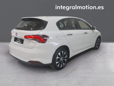 fiat-tipo-5p-1-4-t-jet-88kw-120cv-lounge-3 Thumbnail