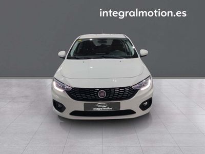 fiat-tipo-5p-1-4-t-jet-88kw-120cv-lounge-18 Thumbnail