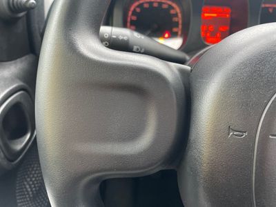 fiat-panda-panda-hybrid-1-0-51kw-70cv-11 Thumbnail