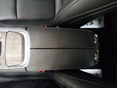 dfsk-600-600-luxury-21 Thumbnail