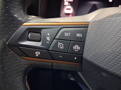 cupra-formentor-1-5-tsi-110kw-150-cv-11 Thumbnail
