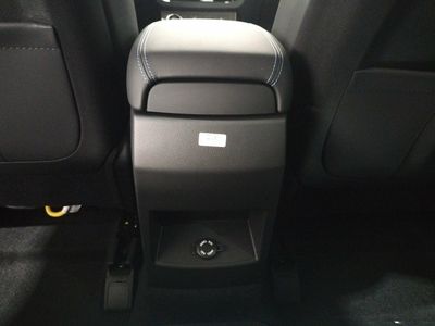 kgm-korando-e-motion-limited-auto-20 Thumbnail