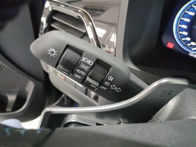 kgm-korando-e-motion-limited-auto-13 Thumbnail