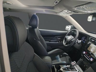 kgm-korando-e-motion-limited-auto-8 Thumbnail