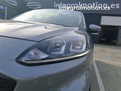 ford-kuga-st-line-x-graphite-t-2-5-duratec-fhev-at-26 Thumbnail