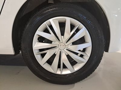 peugeot-208-bluehdi-73kw-100cv-active-28 Thumbnail