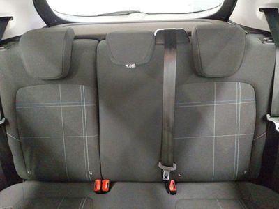 ford-fiesta-1-1-ti-vct-55kw-75cv-trend-5p-19 Thumbnail