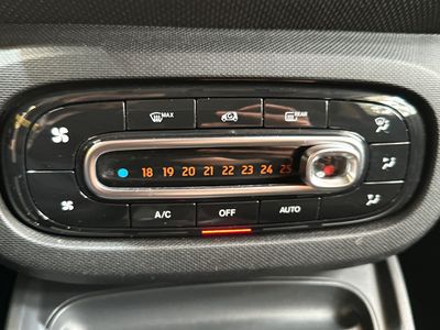 smart-fortwo-coup-electric-drive-55-bater-a-16 Thumbnail