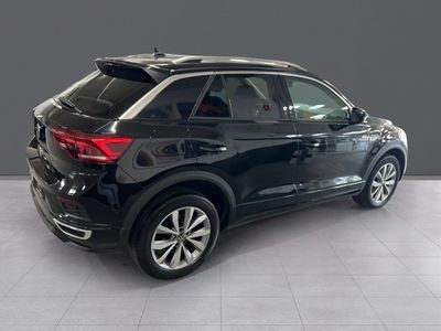 volkswagen-t-roc-advance-r-line-1-0-tsi-81kw-110cv-23 Thumbnail