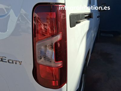 toyota-proace-city-1-5d-56kw-75cv-gx-650kg-media-18 Thumbnail