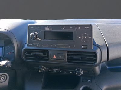 toyota-proace-city-1-5d-56kw-75cv-gx-650kg-media-10 Thumbnail