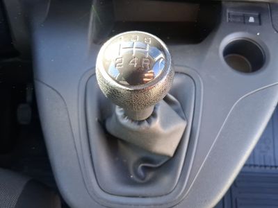 toyota-proace-city-1-5d-56kw-75cv-gx-650kg-media-11 Thumbnail
