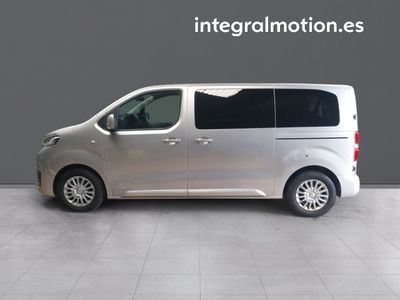 toyota-proace-city-verso-1-d-pack-active-l1-kombi-11 Thumbnail