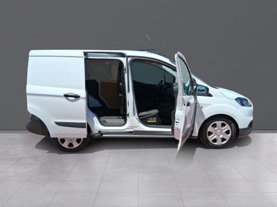 ford-transit-courier-van-trend-1-5tdci-100-cv-73-kw-15 Thumbnail