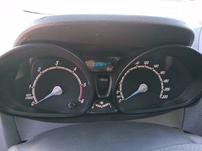 ford-transit-courier-van-trend-1-5tdci-100-cv-73-kw-8 Thumbnail