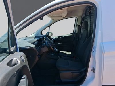ford-transit-courier-van-trend-1-5tdci-100-cv-73-kw-6 Thumbnail