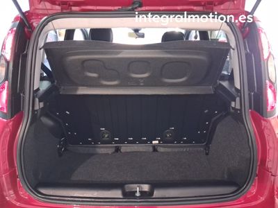fiat-panda-panda-1-0-hybrid-51kw-70cv-29 Thumbnail