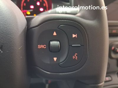 fiat-panda-panda-1-0-hybrid-51kw-70cv-12 Thumbnail