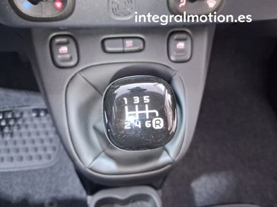 fiat-panda-panda-1-0-hybrid-51kw-70cv-17 Thumbnail