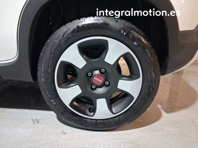 fiat-panda-panda-1-0-hybrid-51kw-70cv-28 Thumbnail