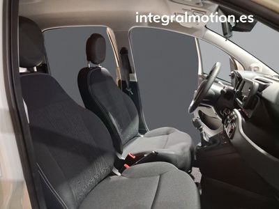 fiat-panda-panda-1-0-hybrid-51kw-70cv-8 Thumbnail