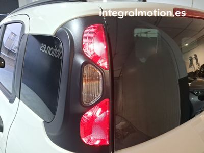 fiat-panda-panda-1-0-hybrid-51kw-70cv-27 Thumbnail
