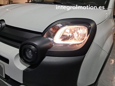 fiat-panda-panda-1-0-hybrid-51kw-70cv-26 Thumbnail