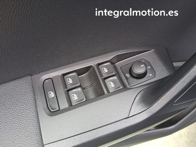 seat-arona-1-0-tsi-85kw-style-special-edition-32 Thumbnail