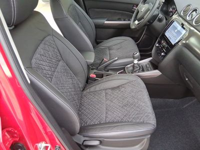 suzuki-vitara-1-4-t-s3-mild-hybrid-8 Thumbnail