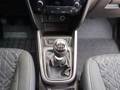 suzuki-vitara-1-4-t-s3-mild-hybrid-17 Thumbnail