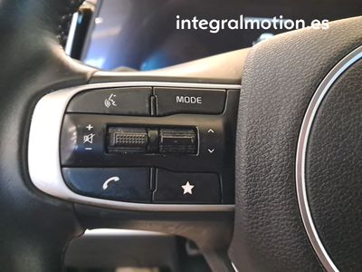 kia-sportage-1-6-crdi-mhev-100kw-136cv-drive-4x2-11 Thumbnail