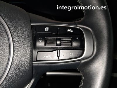 kia-sportage-1-6-crdi-mhev-100kw-136cv-drive-4x2-12 Thumbnail