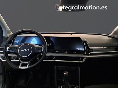 kia-sportage-1-6-crdi-mhev-100kw-136cv-drive-4x2-6 Thumbnail