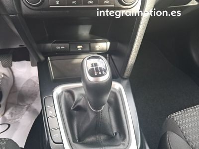 kia-xceed-1-0-t-gdi-business-74kw-100cv-17 Thumbnail