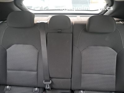 kia-xceed-1-0-t-gdi-business-74kw-100cv-19 Thumbnail