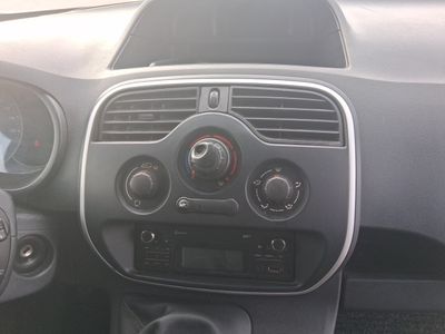 renault-kangoo-furgon-profesional-dci-furg-n-derivado-de-turismo-10 Thumbnail