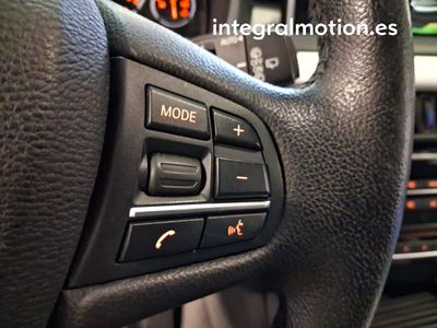 bmw-x5-xdrive30d-12 Thumbnail