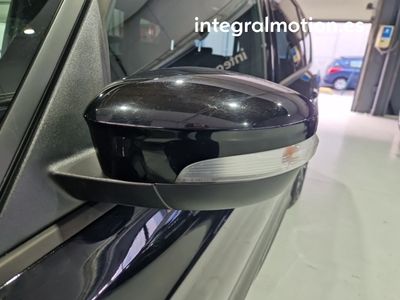 ford-s-max-2-5-duratec-atk-fhev-140kw-st-line-5-30 Thumbnail