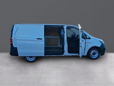 mercedes-vito-111cdi-larga-15 Thumbnail